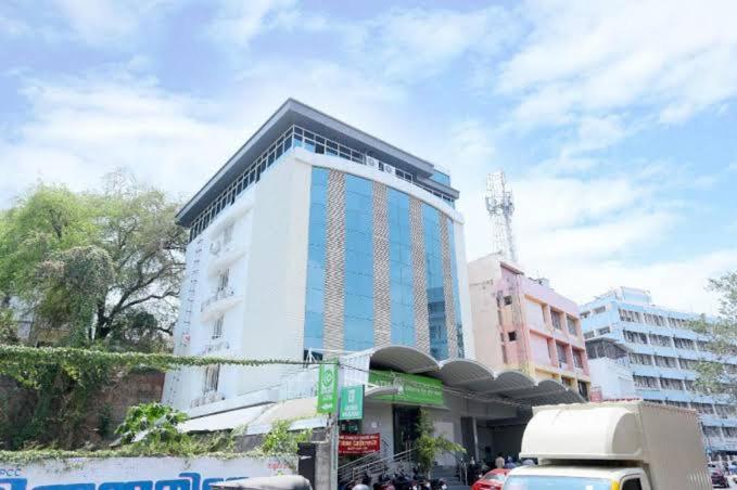 The Southgate Business Hotel Thiruvananthapuram Exteriér fotografie