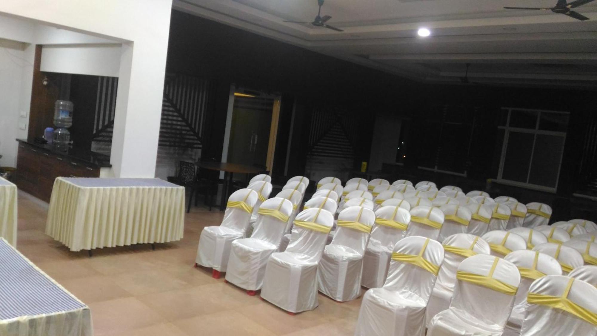 The Southgate Business Hotel Thiruvananthapuram Exteriér fotografie
